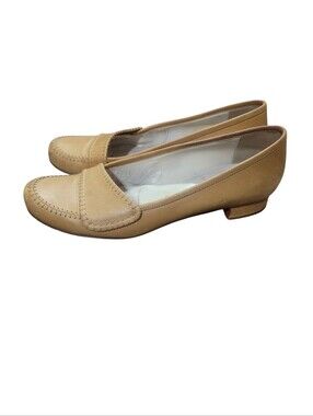 CHRISTIAN LOUBOUTIN Leather Camel Loafers Sz 9.5